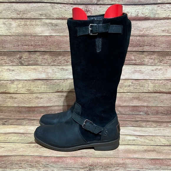 UGG Shoes - Ugg Black Leather Thomsen Winter Boots